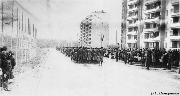 Участник фотоконкурса: Сергей Панкратов.  Демонстрация 7 ноября. Место:  за домом №19 1-го квартала, 1980-е гг.